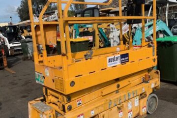 Used 2008 Haulotte Optimum 8.1 Scissor Lift — Electric - For Sale