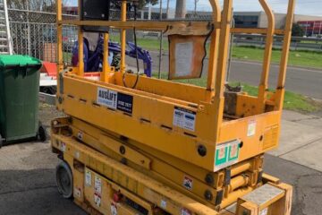 Used 2008 Haulotte Optimum 8.1 Scissor Lift — Electric - For Sale